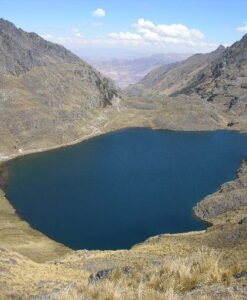 Lares Caminata Laguna